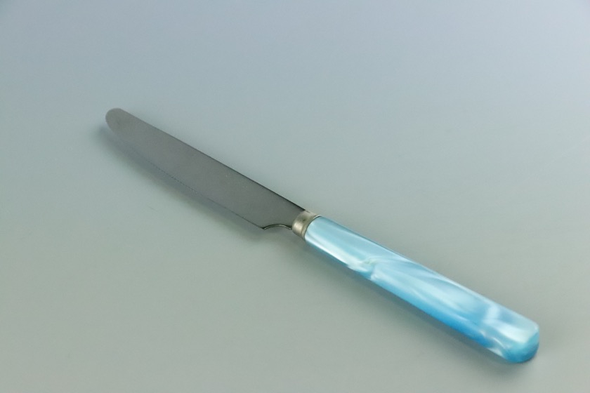 ナイフ　ステンレス×プラスチック　水色　マーブル