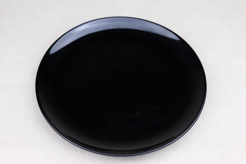 塗り皿（黒）
