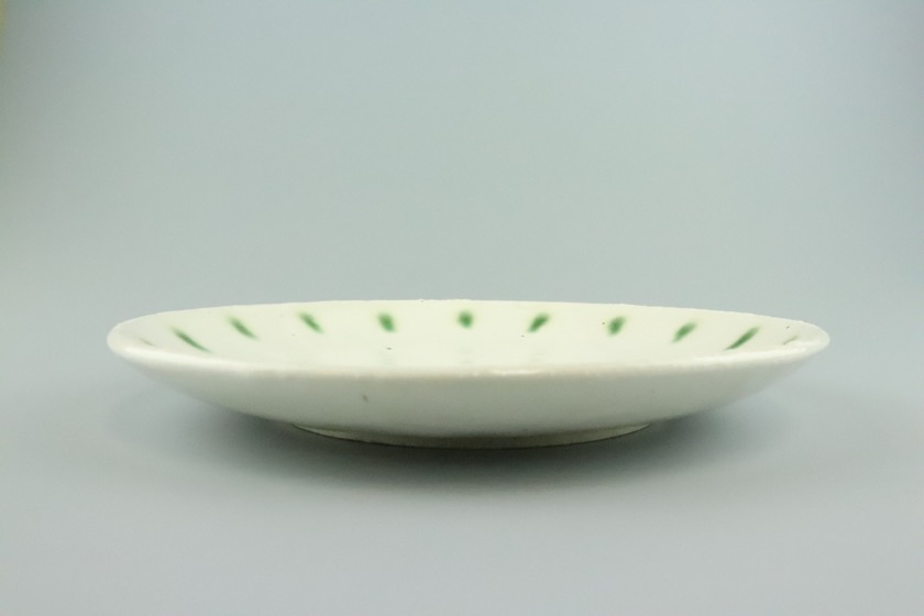 白・緑ドット丸皿