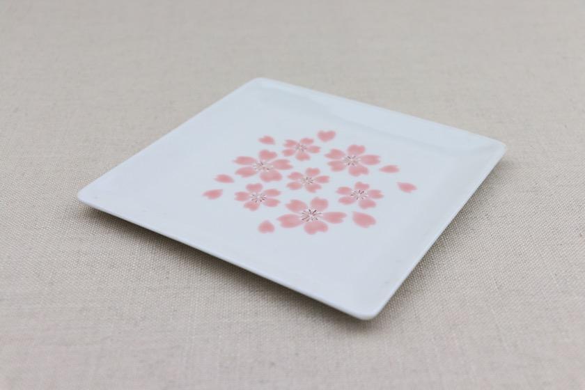 正角皿（白・ピンク桜）