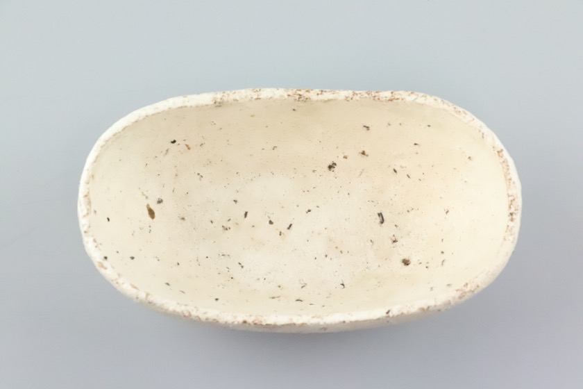 粉引楕円鉢（ザラザラ）