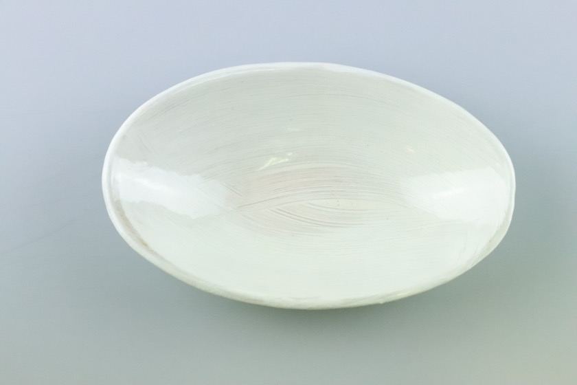 白刷毛目楕円鉢