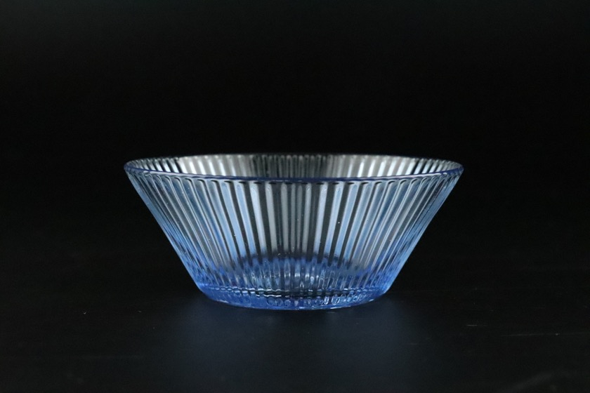 青ガラス鉢