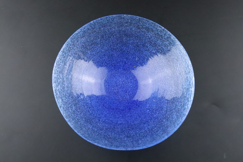青ガラス鉢（気泡）