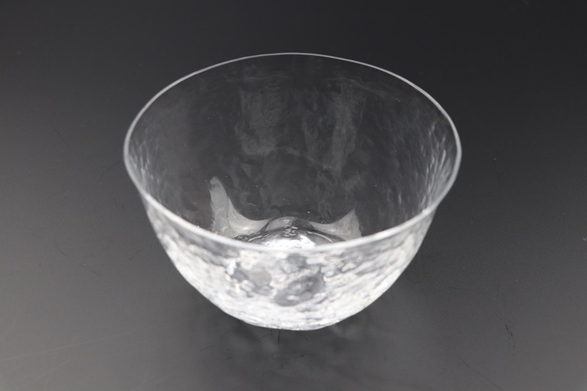 ガラス鉢（底でこぼこ）
