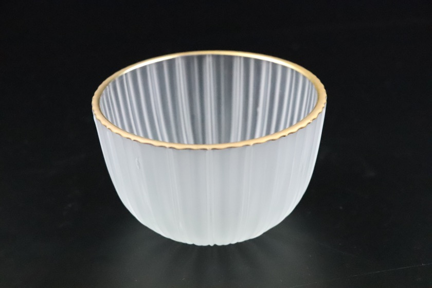 乳白金グラス鉢（ふち金）