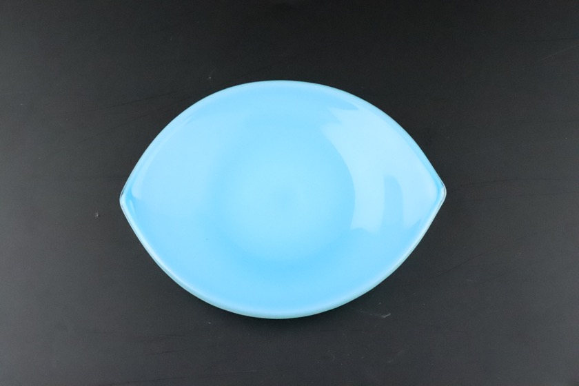 葉形ガラス皿（青）