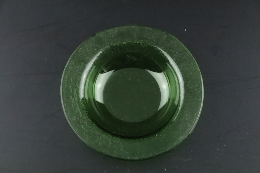 ガラス丸皿（グリーン）