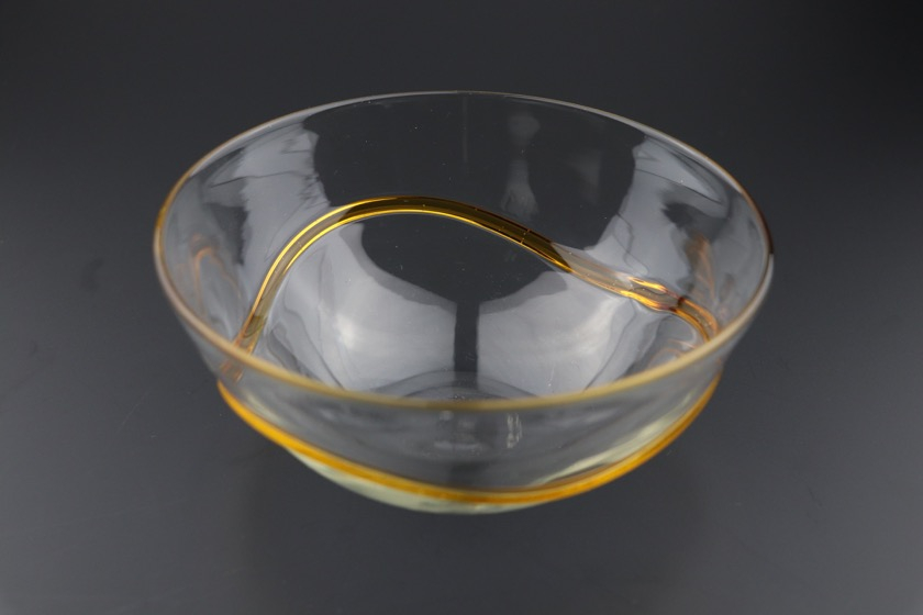 黄色ライン入りガラス鉢