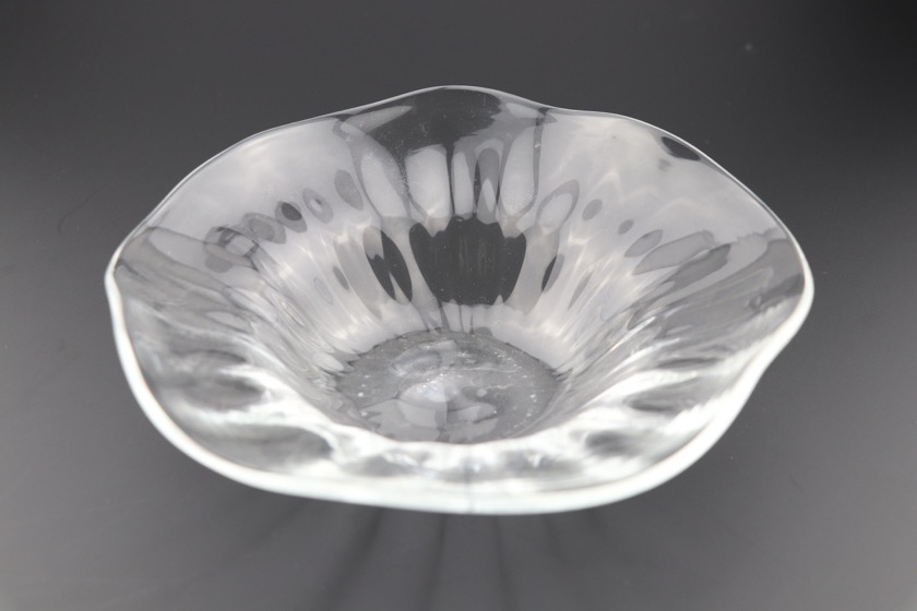 変形ガラス深皿