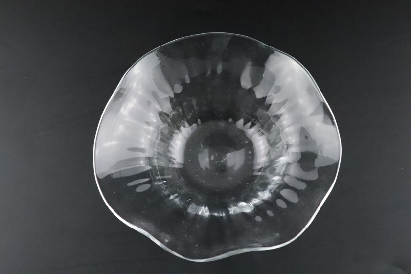 変形ガラス深皿