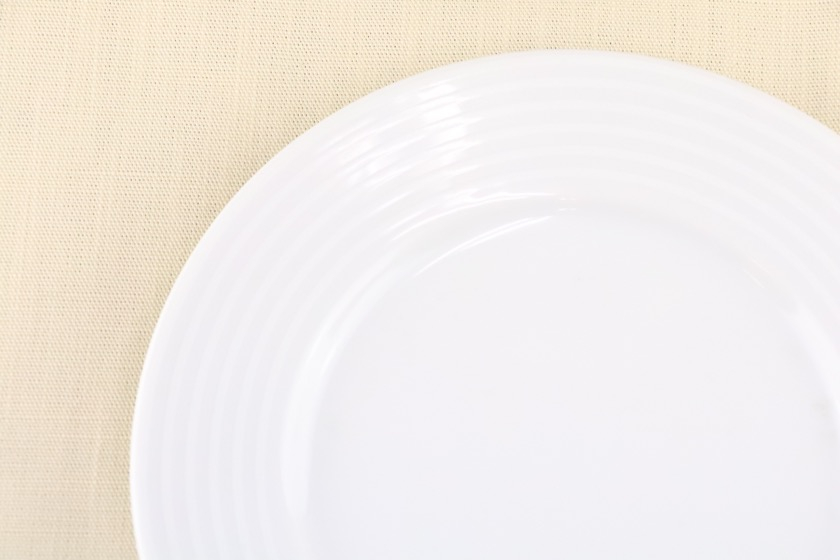 デザート皿（白・白ライン）