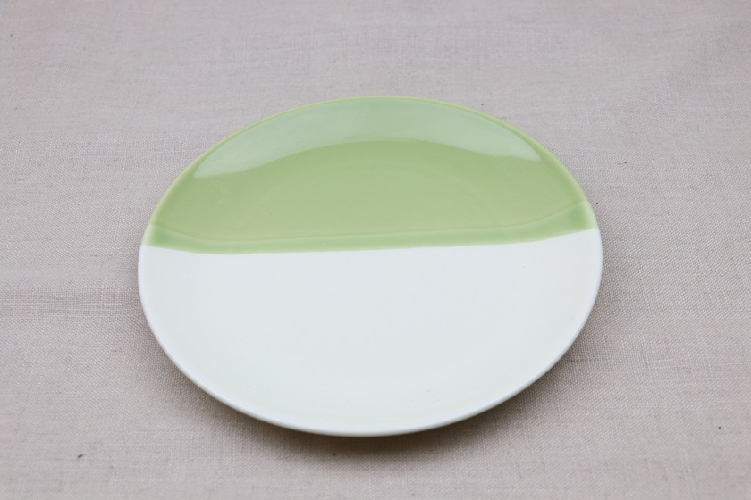 デザート皿（オフホワイト・緑）