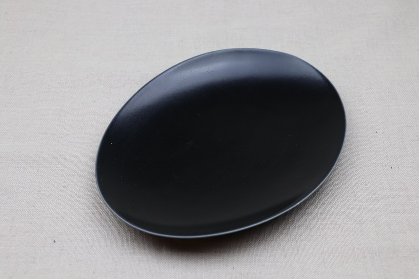 楕円皿（黒・ツヤ）