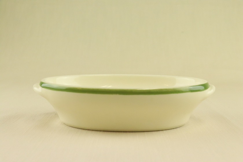 グラタン皿（オフホワイト・緑ライン）