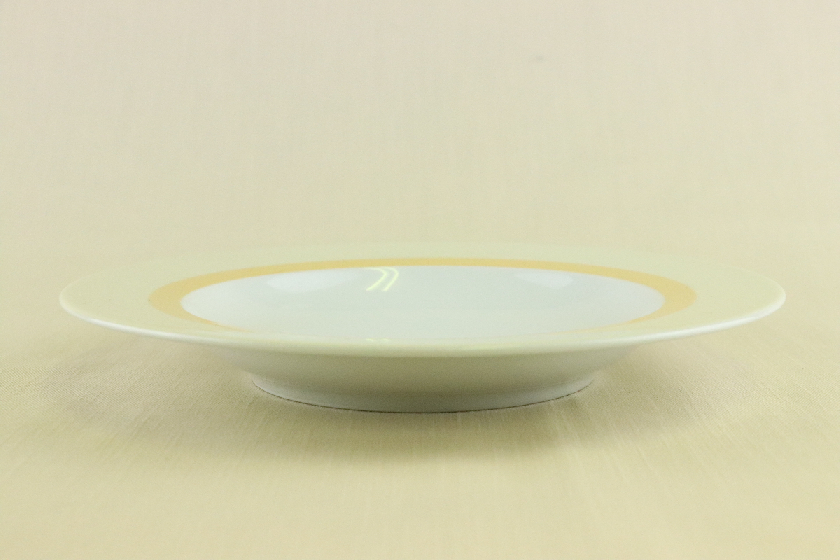 リム付きスープ皿（白・うす黄色/黄色）