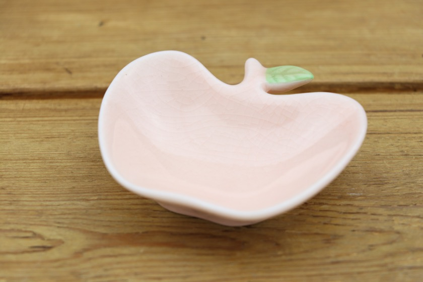 リンゴ形小皿（ピンク）