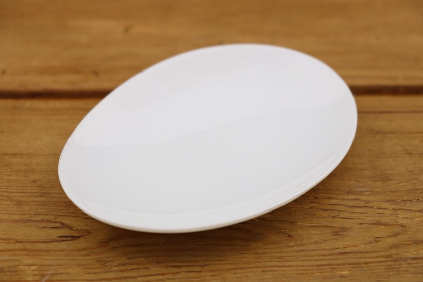 オーバル小皿（白）