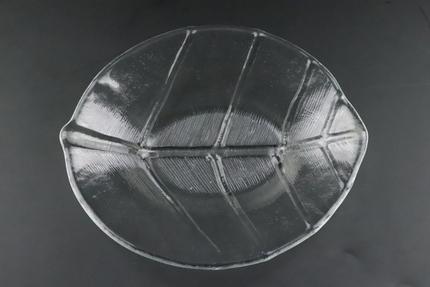 リーフ型ガラス皿